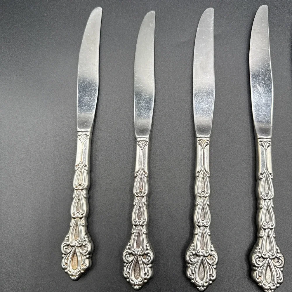 Oneida Chandelier Set of 6 Butter Knives Community Stainless Flatware Butter